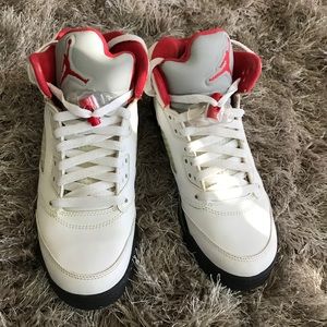 Air Jordan Retro 5's